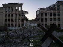 Знелюднена і понівечена: як тримається Костянтинівка під нищівними ударами росіян — репортаж