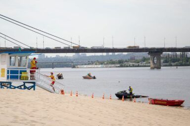 Фото до: Купальний сезон 2025: де в Україні безпечно купатися, а де фіксують кишкову паличку