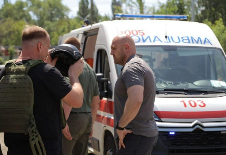 Пасажири потяга у крові: РФ атакувала Дніпро — у місті є жертви