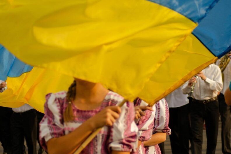 Будет ли выходным День Конституции Украины 2025: кто будет отдыхать, а кто будет работать