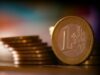 Курс євро на 27 червня: валюта б’є рекорд за рекордом