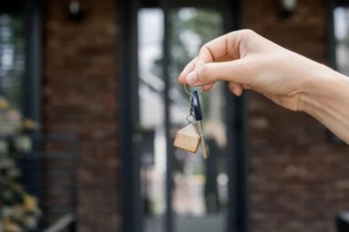 Фото до: В Україні створять платформу з пошуку житла та роботи для ВПО: що відомо