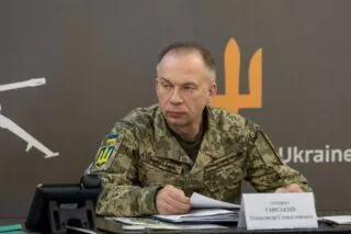 скопление военных и техники