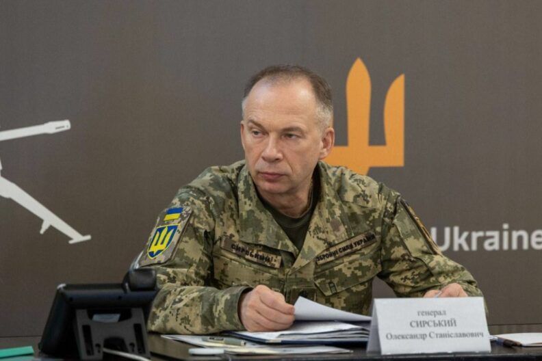 скопление военных и техники