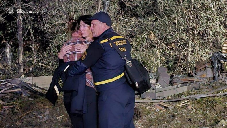 Житомир всколыхнул взрыв: горят автобус и дома, есть погибшие (ОБНОВЛЕНО)