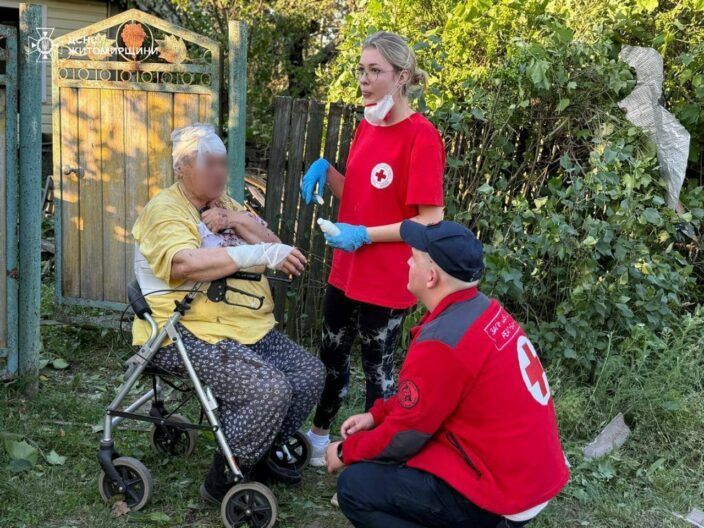 Житомир всколыхнул взрыв: горят автобус и дома, есть погибшие (ОБНОВЛЕНО)