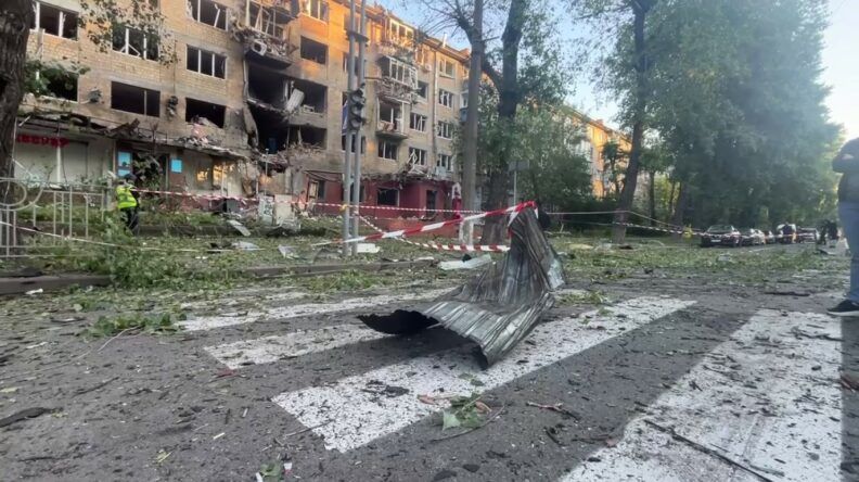 Киев взрывы солома