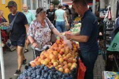Майже 100 гривень за кіло: що відбувається з цінами на яблука