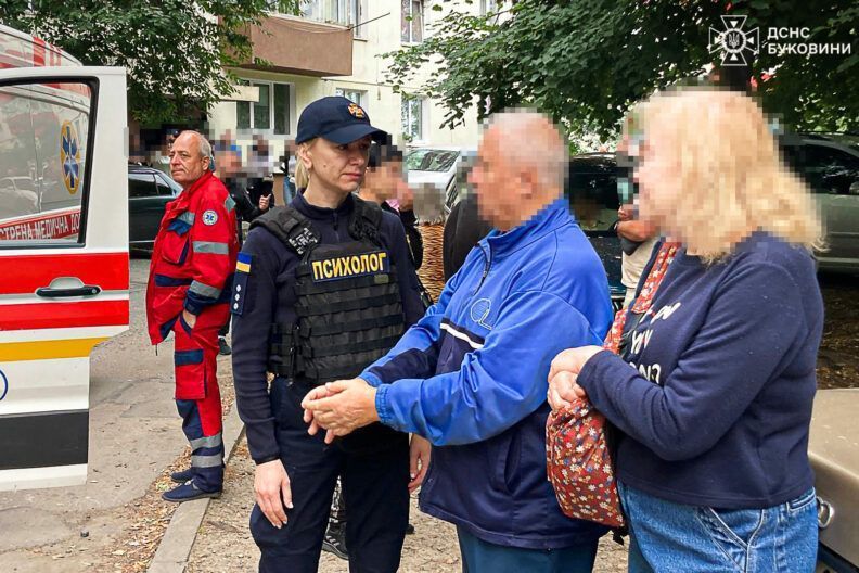 Уперше по Чернівцях: росіяни вдарили по місту, є загиблі і поранені