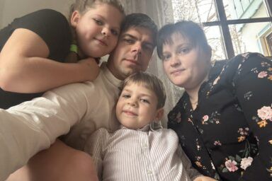 Фото до: Війна забрала ноги: Історія незламного Андрійка