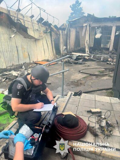 Пылает Львовский квартал в Киеве: удар по столице сегодня — фото