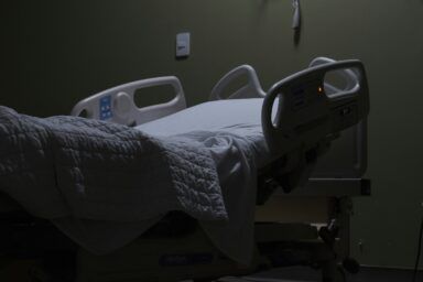 Фото до: На Житомирщині під час пологів померла дитина: лікаря отримав підозру