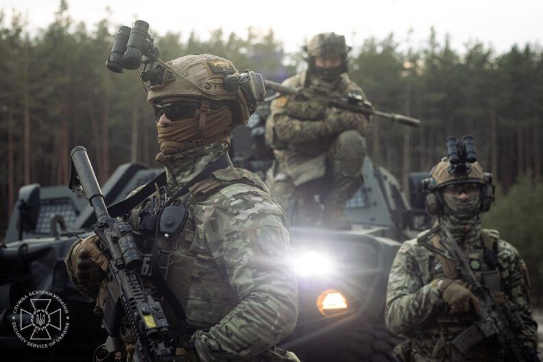 Новий камуфляж ЗСУ: армія відмовляється від “пікселя” на користь Multicam