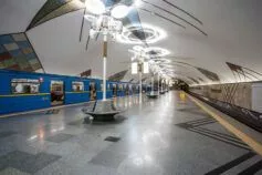 Перейменування станцій метро