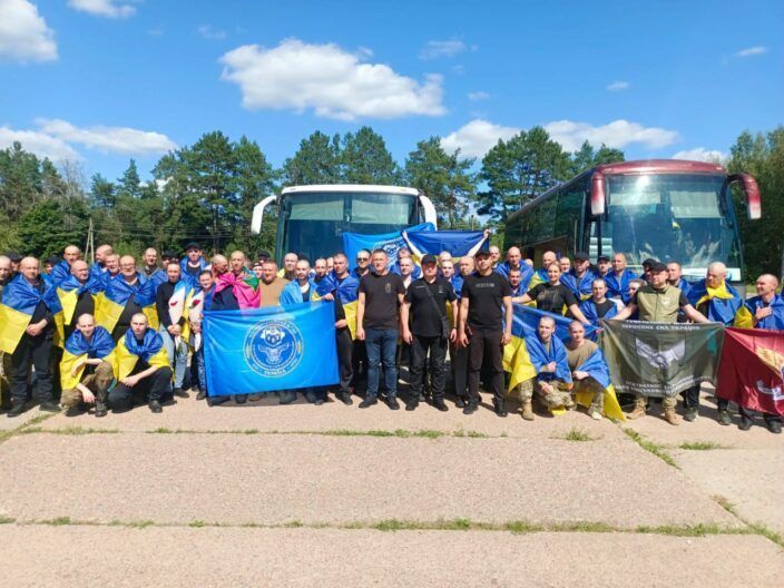 11 років були в неволі! Обмін полоненими 14 серпня: ФОТО