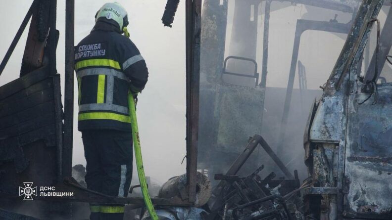 Дома шатались от взрывов: РФ атаковала Львов