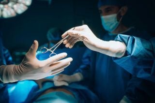 Украина в шаге от радиационной катастрофы? Что происходит на ЗАЭС сейчас и как реагирует мир