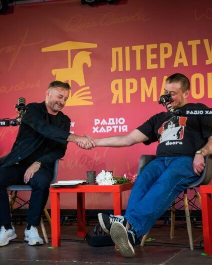 Там, где стихи звучат громче взрывов: Харьков открыл первый литфестиваль