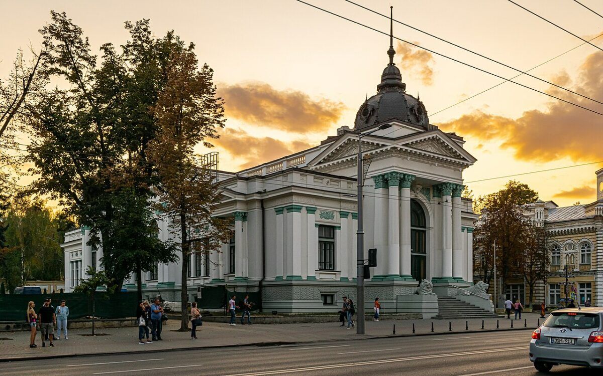 куди піти і кишиневі органний зал