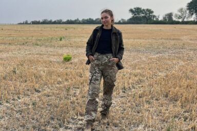 Фото к: От грязи до мин: история пилотесы дронов Евгении