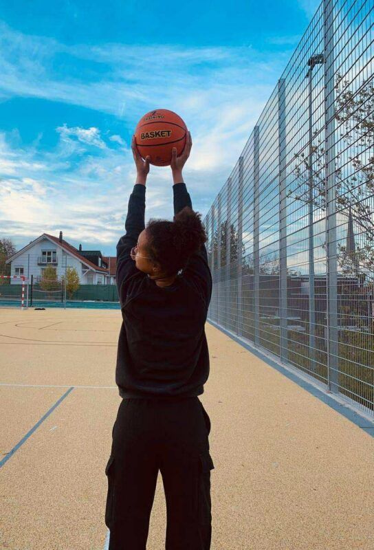 Фото к: Поддержка Родины на расстоянии