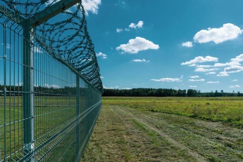 Польща закриває кордон з Білоруссю: які причини