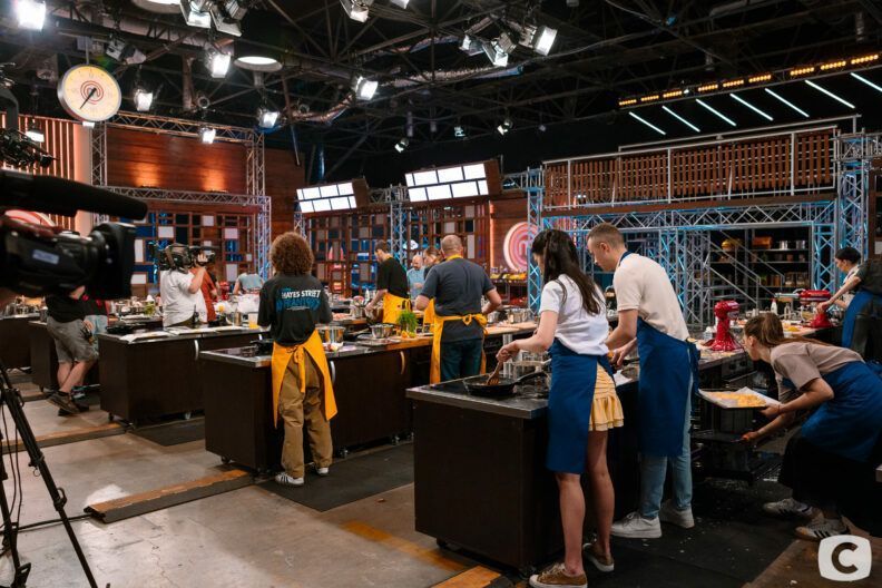 Особый выпуск МастерШефа: как кулинары будут готовить для защитников и их семей