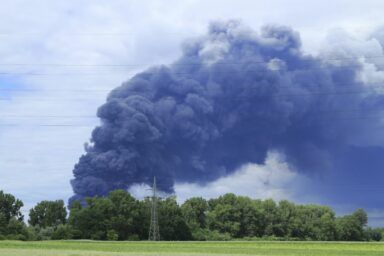 BRIEF: малюк у каналізації, пожежа на Київщині і мінімалка 2026 — головне за день