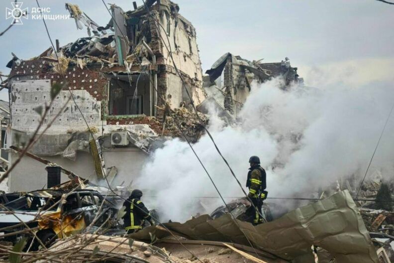 Удар по Києву: одна з вулиць знищена вщент, є загиблі
