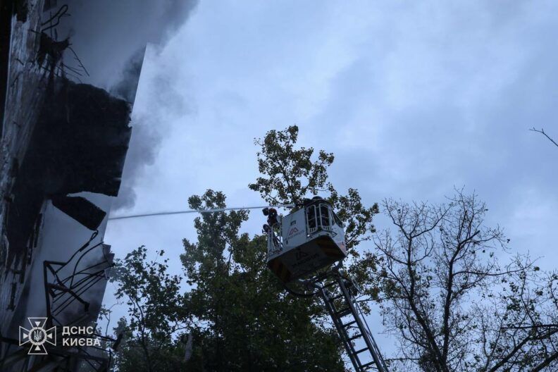 Удар по Києву: одна з вулиць знищена вщент, є загиблі