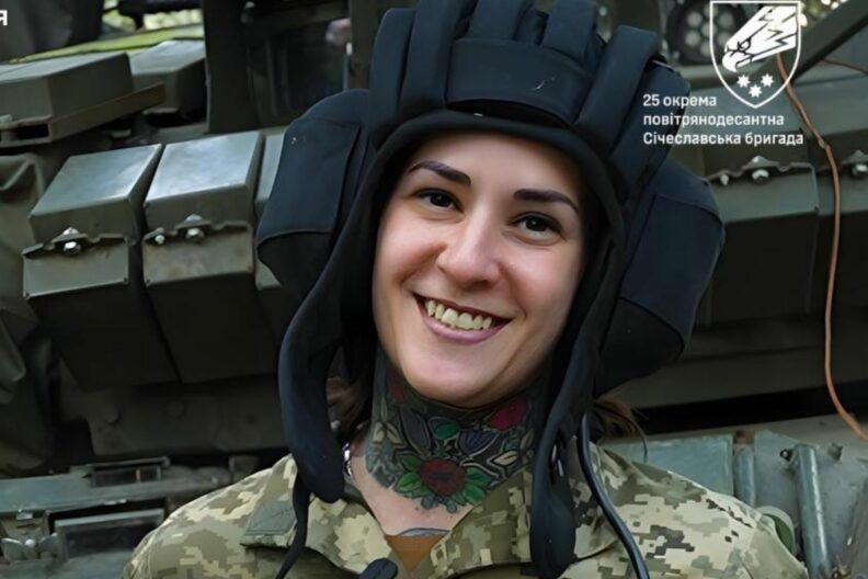 “Женщине не место в танке”: как канадская военная Бритни доказала противоположное на фронте в Украине