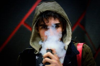 “Шлях батьківства”: в Украине запустили программу по воспитанию детей