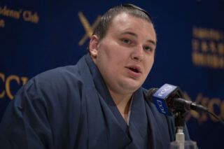 украинский сумоист отказывается от гражданства