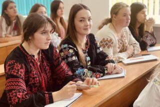 Фото к: Радиодиктант 2025: какие ошибки чаще всего совершают украинцы