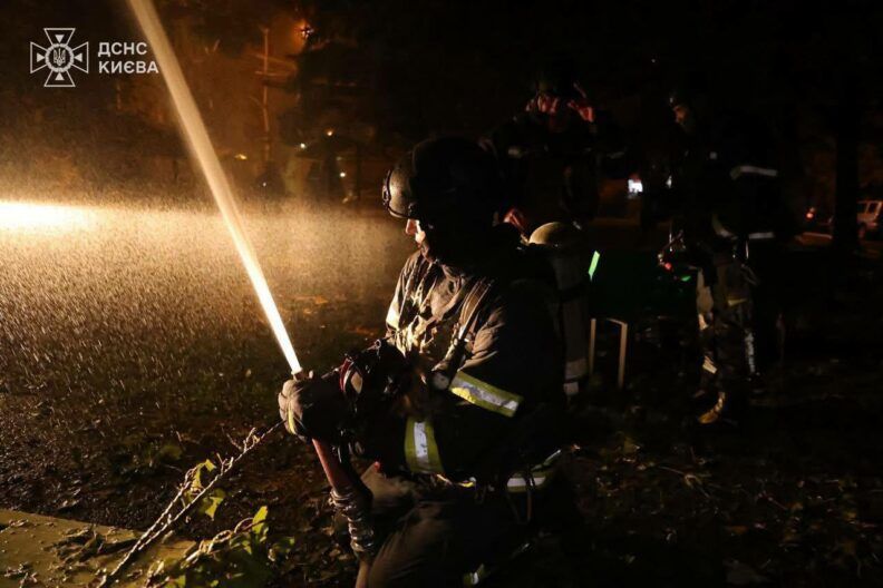 Фото 5 до: Атака Києва: фото