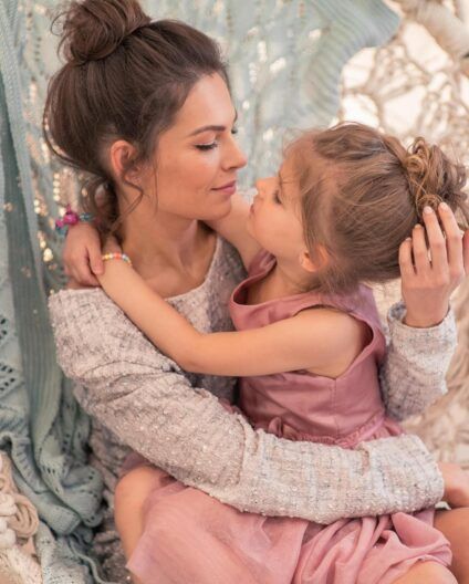 Від “королеви кохання” до жінки на перехресті долі: несподівані факти про акторку Зоряну Марченко агата зоряна марченко