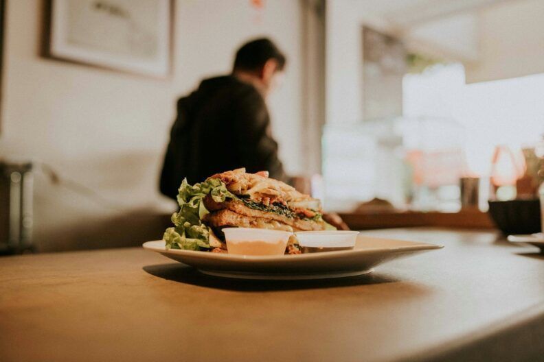 Фото <a href="https://www.pexels.com/uk-ua/photo/14110997/" target="_blank">Pexels</a> В США пересматривают нормы потребления жиров: почему это может быть опасно