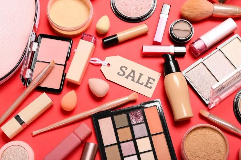 Шоппинг по плану: мастхев-товары, которые стоит выбрать до начала безумных распродаж