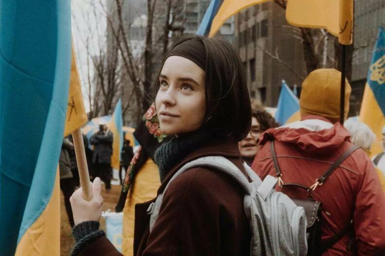 Чи можна в Україні мати два закордонні паспорти