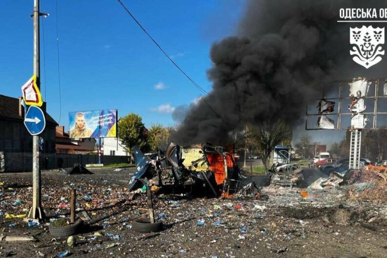 Росія цинічно вдарила по ринку в Чорноморську: є жертви