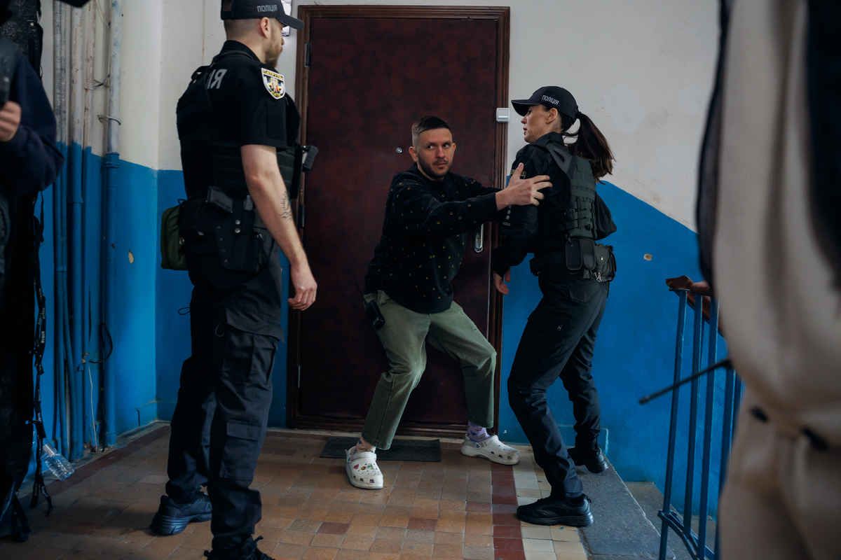 Фото до: Сергій Сторожев: як знімали серіал Служба-112