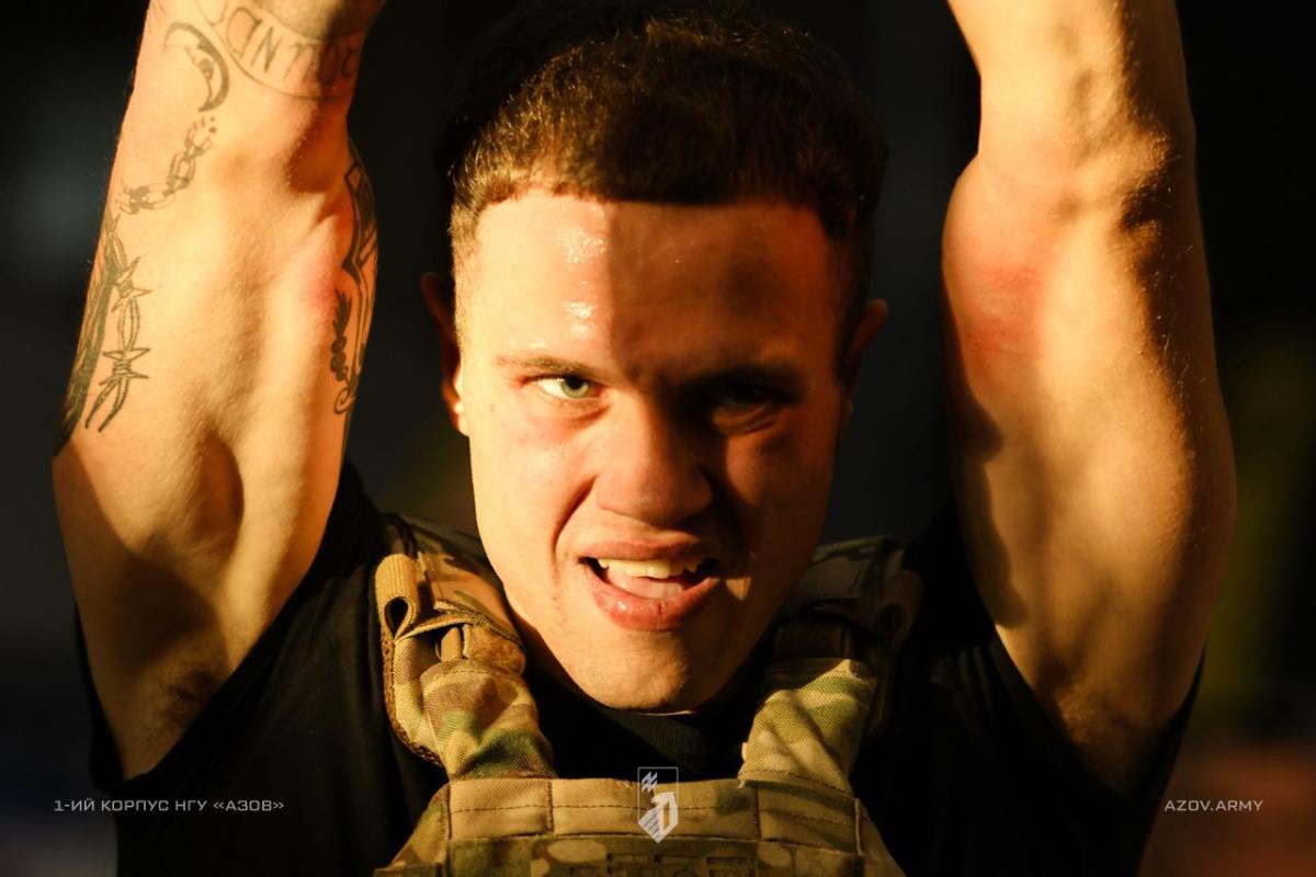 Фото до: Ментори, аналітики й проджект-менеджери — вихованці Азову?