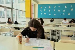 Упрощенно, в три клика! В Дії запустили четыре услуги помощи семьям с детьми