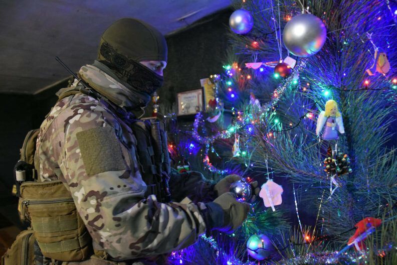 Патріотичне привітання з Днем святого Миколая військовим