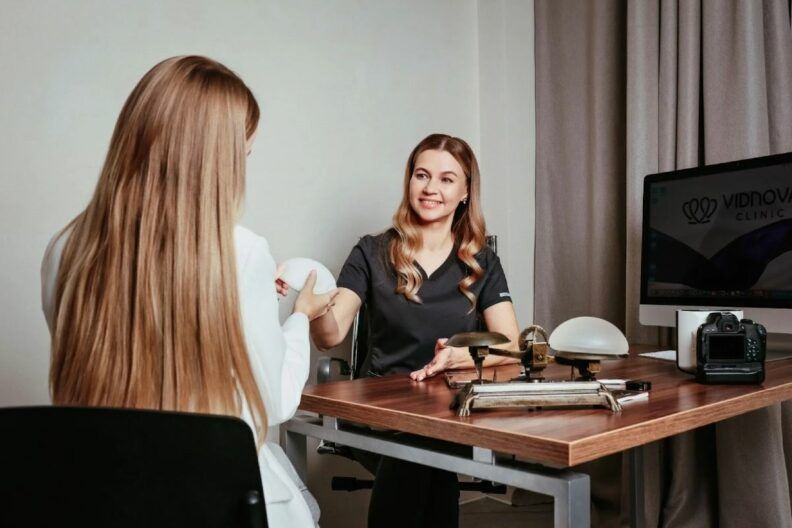 Когда лучше делать маммопластику: до беременности или после? Отвечает пластический хирург Светлана Работенко