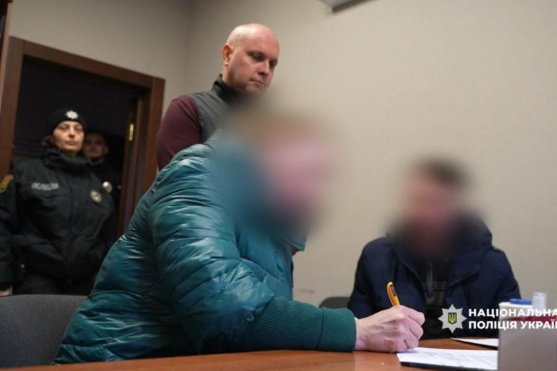 поліція зупинила цинічну схему вивезення людей за кордон