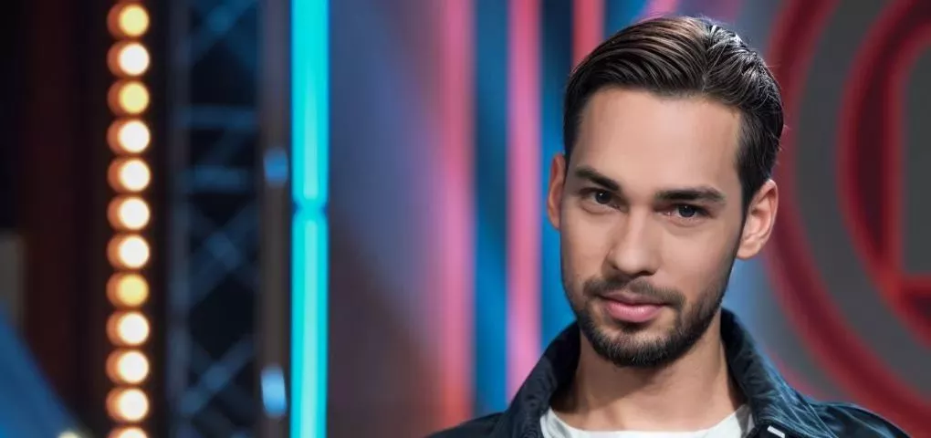 Олександр карпусь покинув мастершеф 16 у 16 випуску