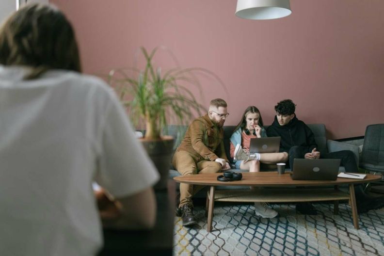 Жалобы на языковой закон 2025