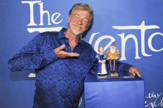 Помер Роджер Аллерс