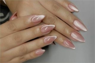 манікюр на день святого валентина